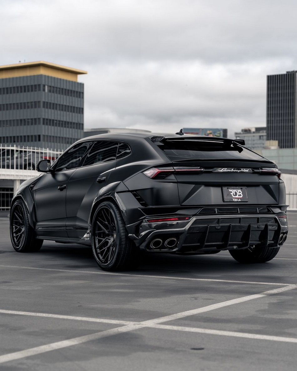 1016 Industries Rear Diffuser Insert – Standard / Forged Carbon for Lamborghini Urus S (2023+) - Image 2