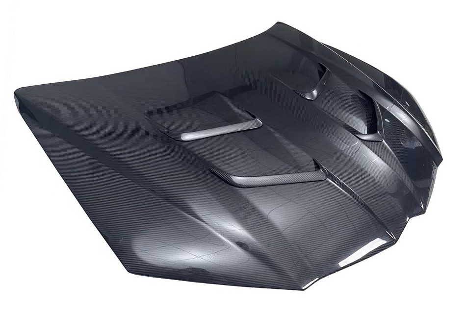 DMC Carbon Fiber Front Bumper & Hood for Lamborghini Urus Performante & Urus S - Image 5