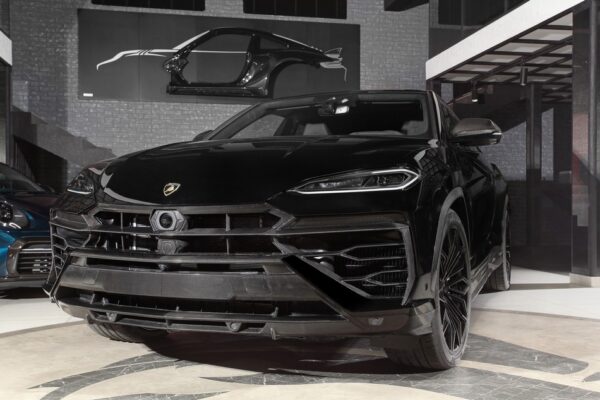 TopCar Body Kit with Carbon Parts for Lamborghini Urus SE Light Pack – Full Visible Carbon Fiber Package