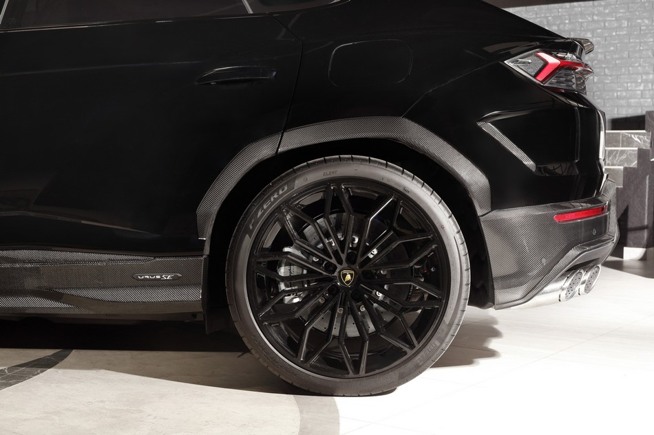 TopCar Body Kit with Carbon Parts for Lamborghini Urus SE Light Pack – Full Visible Carbon Fiber Package - Image 7