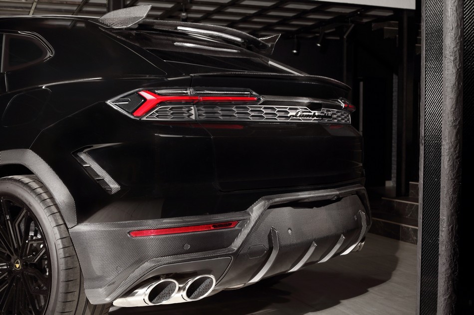 TopCar Body Kit with Carbon Parts for Lamborghini Urus SE Light Pack – Full Visible Carbon Fiber Package - Image 9