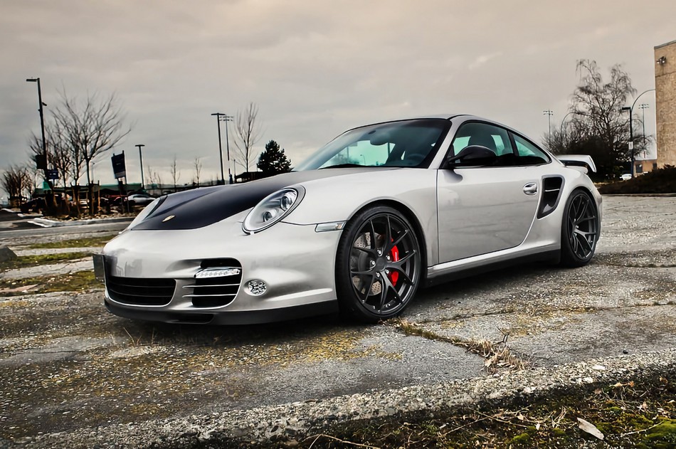 DMC Carbon Fiber Side Skirts for Porsche 997 Turbo S - Image 6