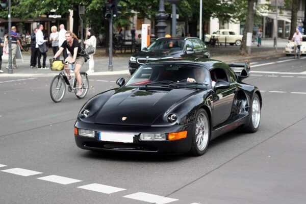 DMC Porsche 964 Carbon Fiber Wide Body Fenders (Small Headlight Style)