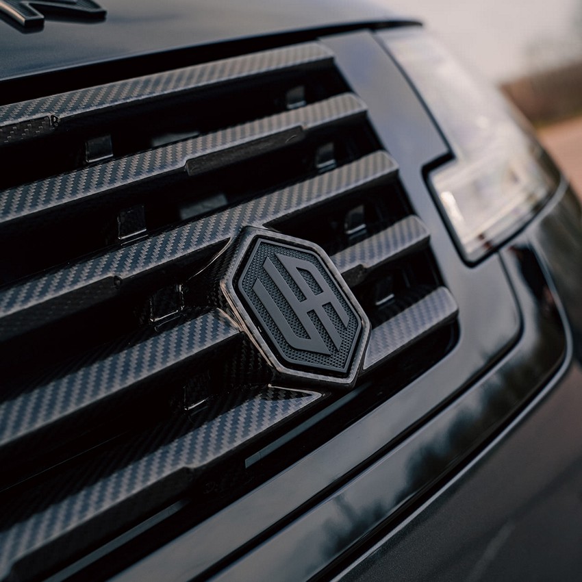 Urban Visual Carbon Fiber Matrix Front Grille for Range Rover L460 - Image 2