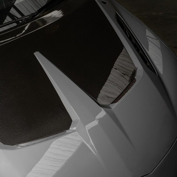 Urban Visual Carbon Fiber Vented Hood Assembly for Lamborghini Urus S