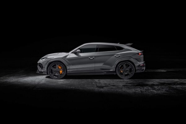 Urban Visual Carbon Lower Side Sills – Lamborghini Urus S