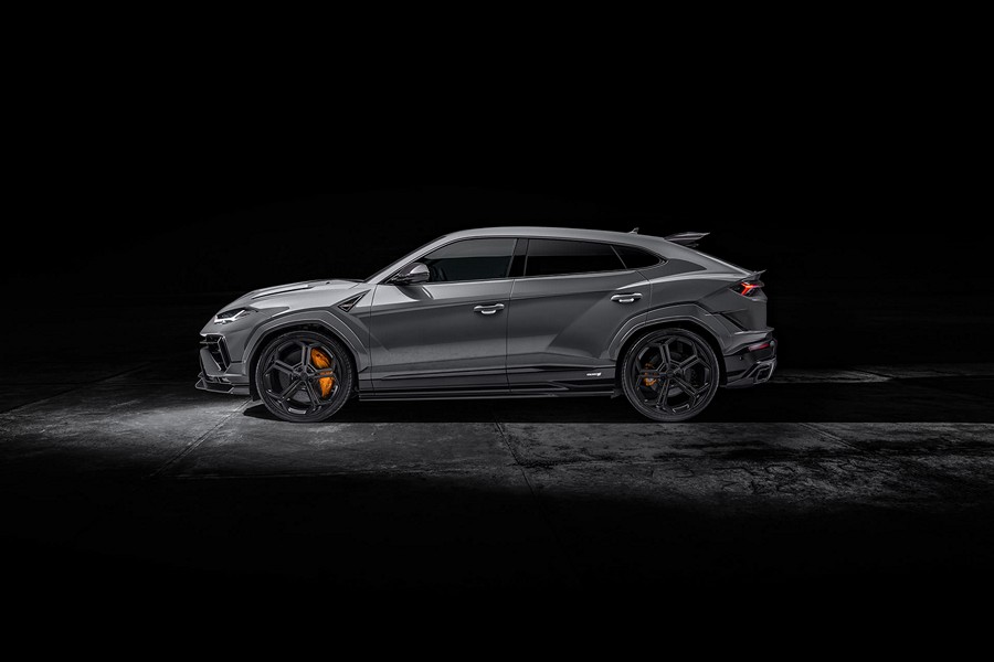 Urban Visual Carbon Lower Side Sills – Lamborghini Urus S