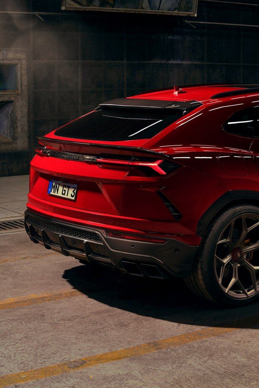 Novitec Carbon Trunk Lid for Lamborghini Urus - Image 3