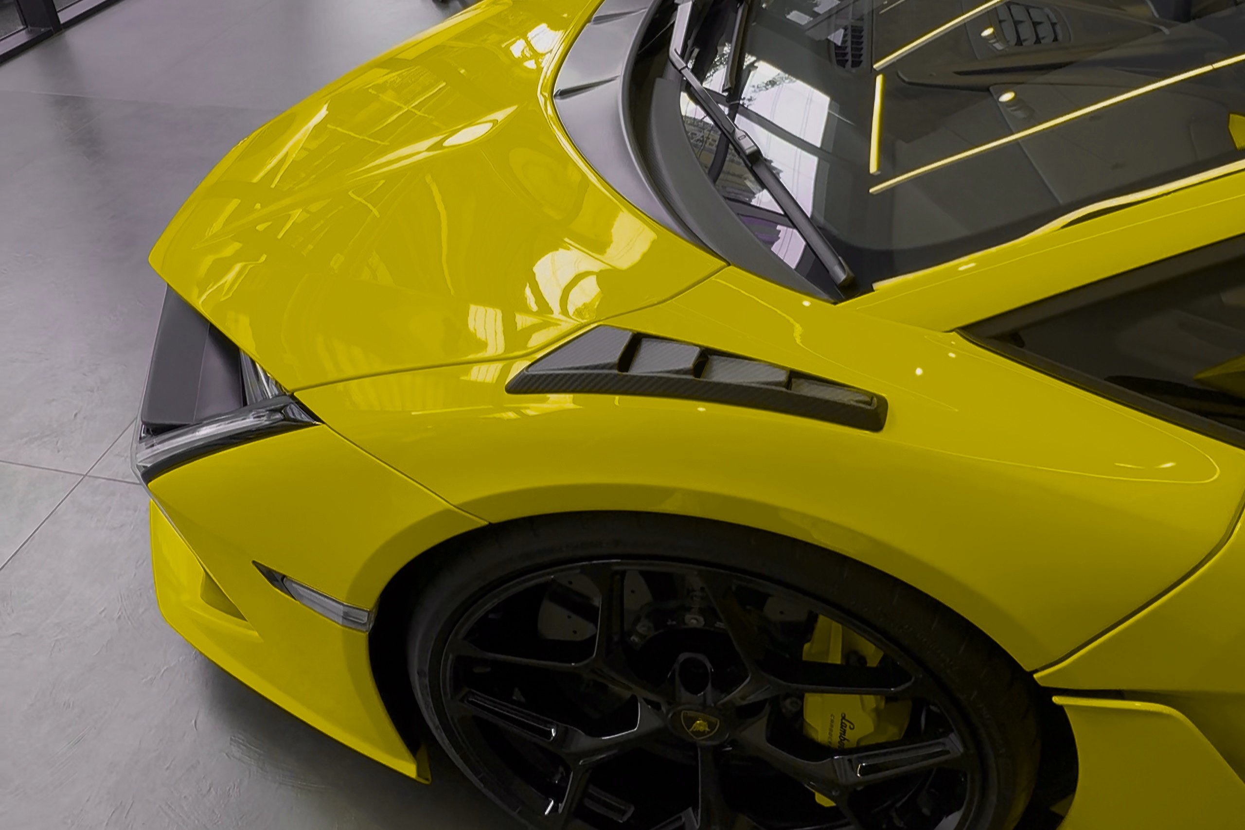 DMC Carbon Fiber Aero Body Kit for Lamborghini Revuelto LB744 Coupe & Roadster - Image 15