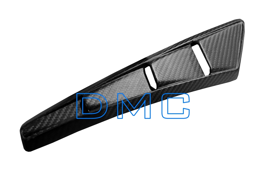 DMC Carbon Fiber Fender Vents for Lamborghini Revuelto LB744 Coupe & Roadster - Image 4