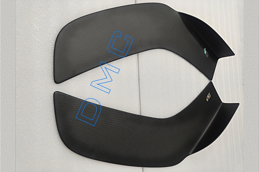 DMC Carbon Fiber Front Lip Spoiler for Lamborghini Revuelto LB744 Coupe & Roadster - Image 5