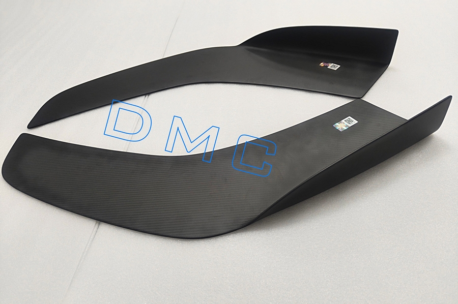 DMC Carbon Fiber Front Lip Spoiler for Lamborghini Revuelto LB744 Coupe & Roadster - Image 4