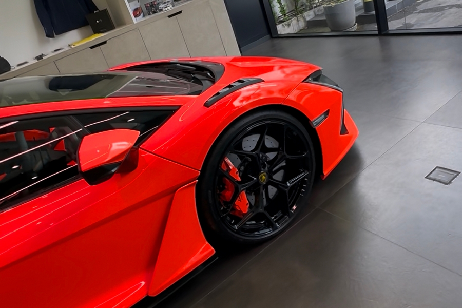 DMC Carbon Fiber Vented Front Fenders for Lamborghini Revuelto LB744 Coupe & Roadster - Image 4