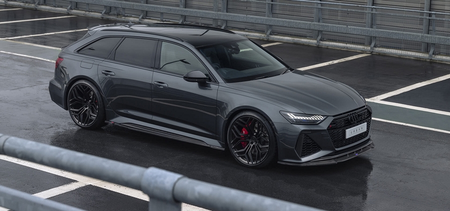Urban Lower Side Sill Extensions in Visual Carbon Fiber for Audi C8 RS6/RS7