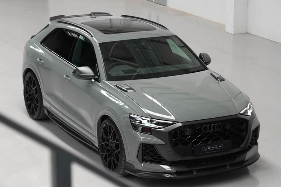 Urban Visual Carbon Door Sill Set for 2025+ RSQ8