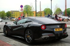 ferrari_f12_berlinetta_02