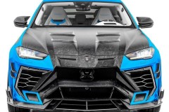 this_kitschy_lamborghini_urus_is_supercar_fast_can_mix_it_with_the_huracan_performante_05